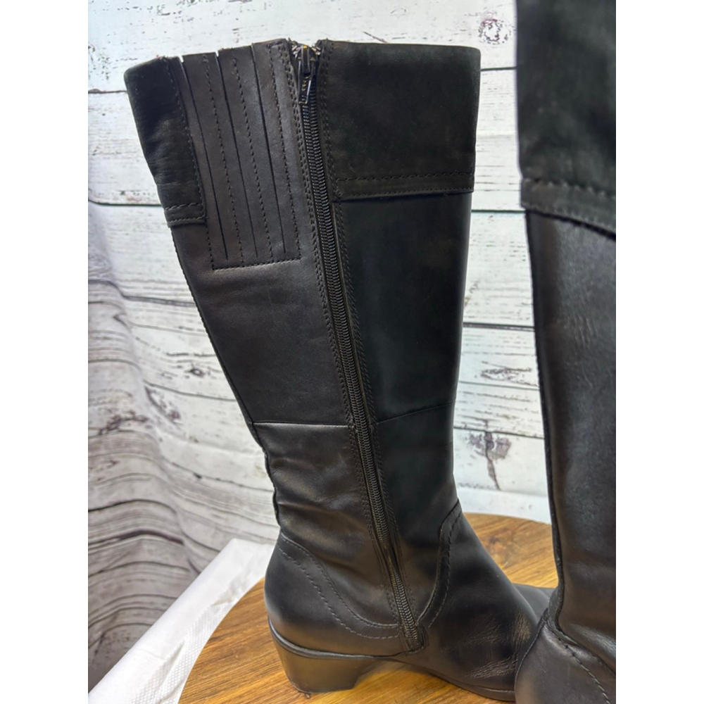 Women's Clarks Black Leather Knee-High Boots Size 9 - Picture 5 of 13